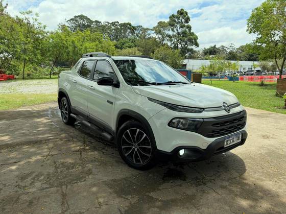 FIAT TORO 2.0 16V TURBO DIESEL ULTRA 4WD AT9